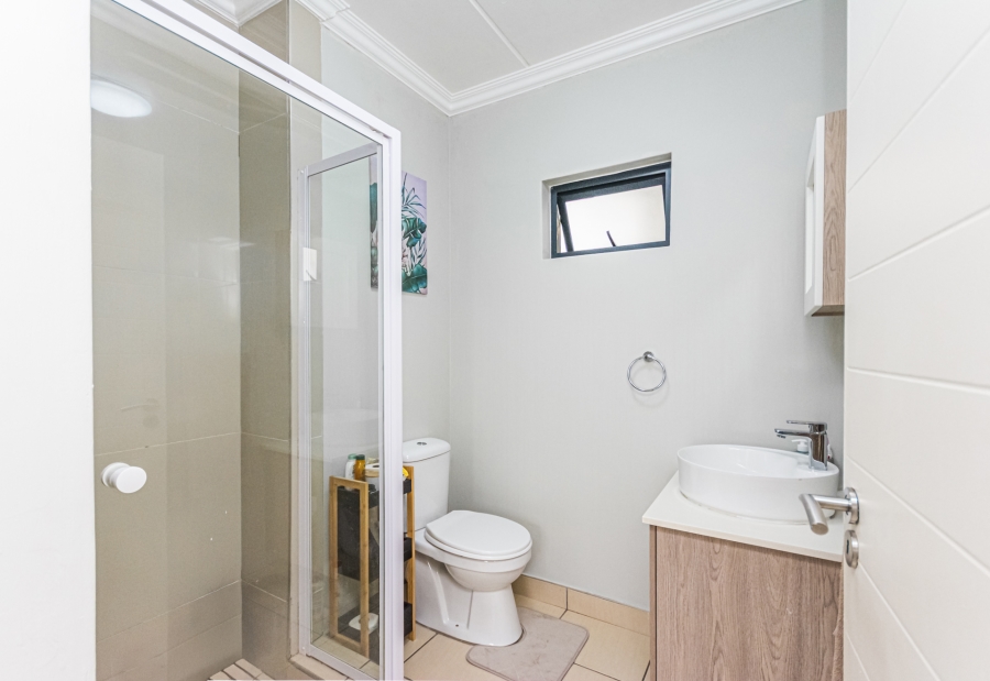 2 Bedroom Property for Sale in Halfway Gardens Gauteng