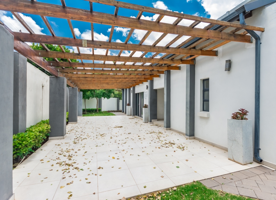 2 Bedroom Property for Sale in Halfway Gardens Gauteng