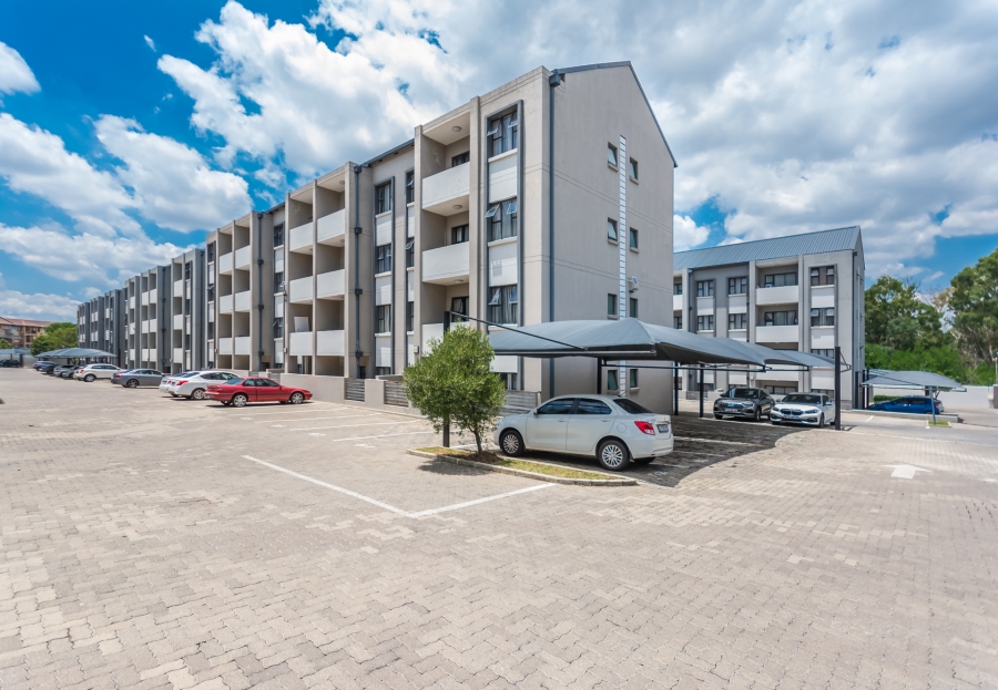 2 Bedroom Property for Sale in Halfway Gardens Gauteng