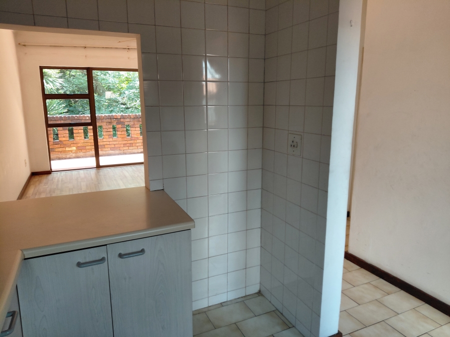 To Let 2 Bedroom Property for Rent in Buccleuch Gauteng