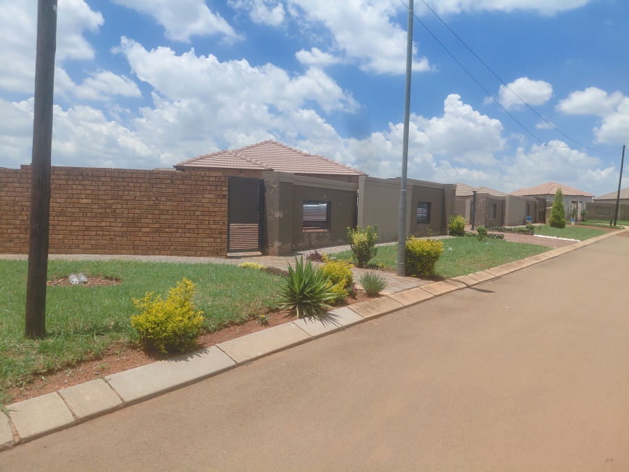 3 Bedroom Property for Sale in West Rand A H Gauteng