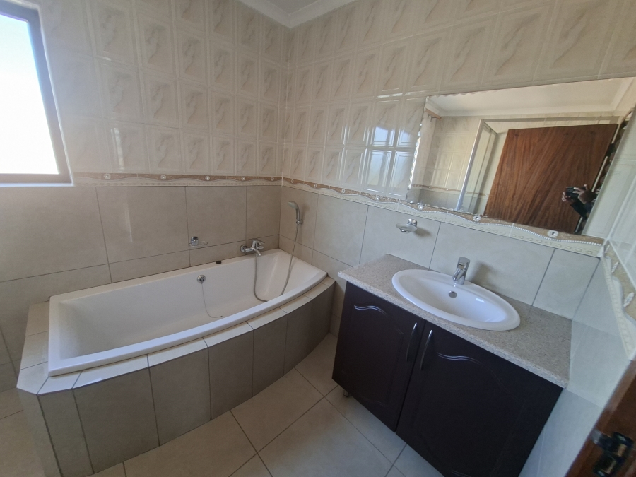 4 Bedroom Property for Sale in Sunward Park Gauteng