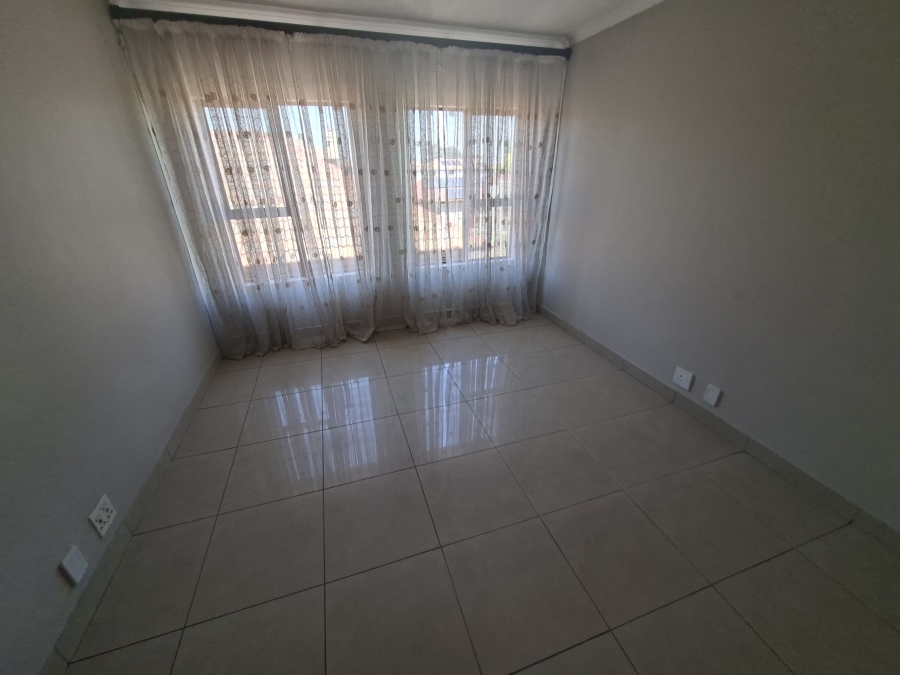 4 Bedroom Property for Sale in Sunward Park Gauteng