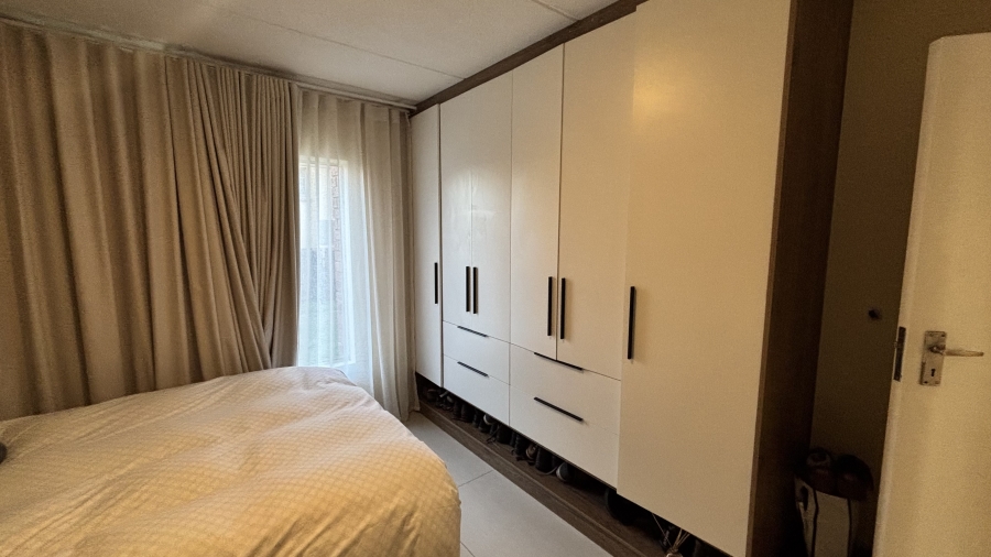 2 Bedroom Property for Sale in Terenure Gauteng