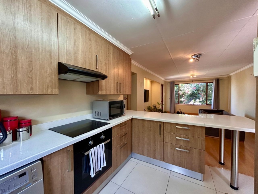 To Let 2 Bedroom Property for Rent in Sunninghill Gauteng