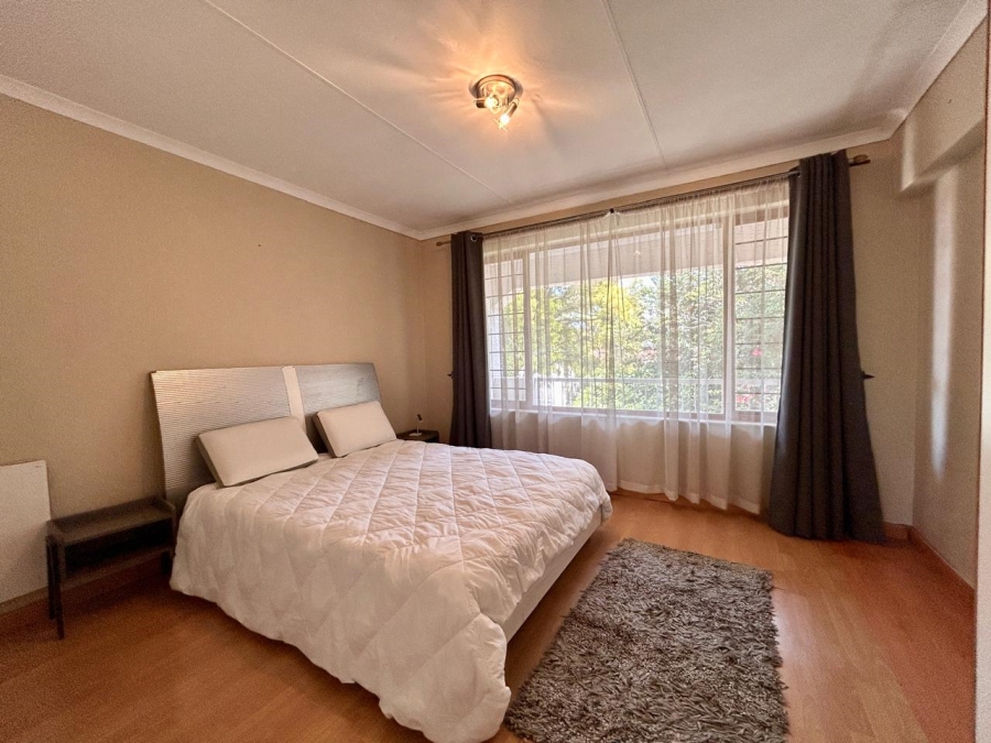 To Let 2 Bedroom Property for Rent in Sunninghill Gauteng