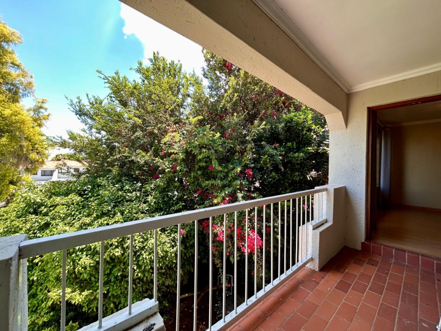 To Let 2 Bedroom Property for Rent in Sunninghill Gauteng