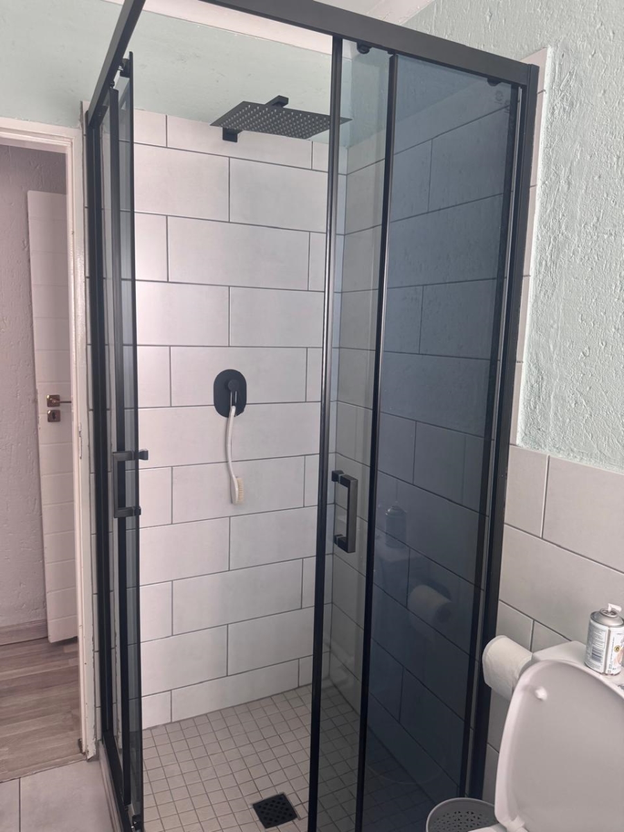 To Let 2 Bedroom Property for Rent in Morningside Gauteng