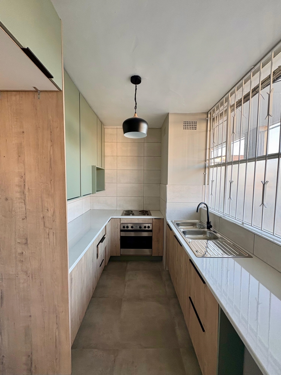 2 Bedroom Property for Sale in Parktown Gauteng