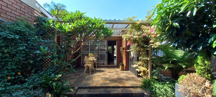 2 Bedroom Property for Sale in Witfield Gauteng