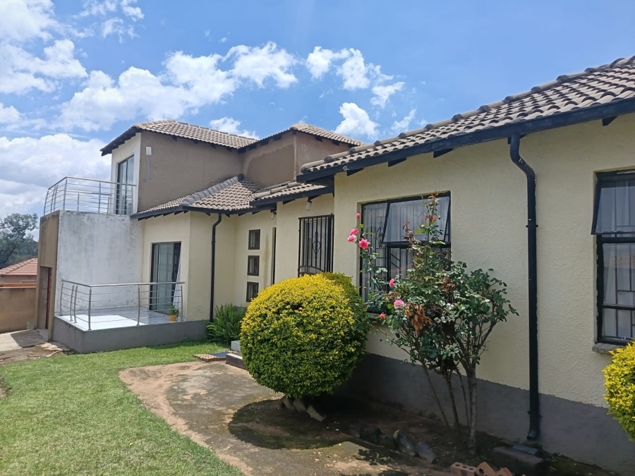 3 Bedroom Property for Sale in Birch Acres Gauteng