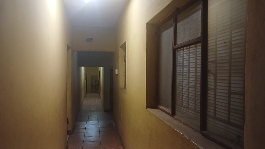 18 Bedroom Property for Sale in Hospital View Gauteng