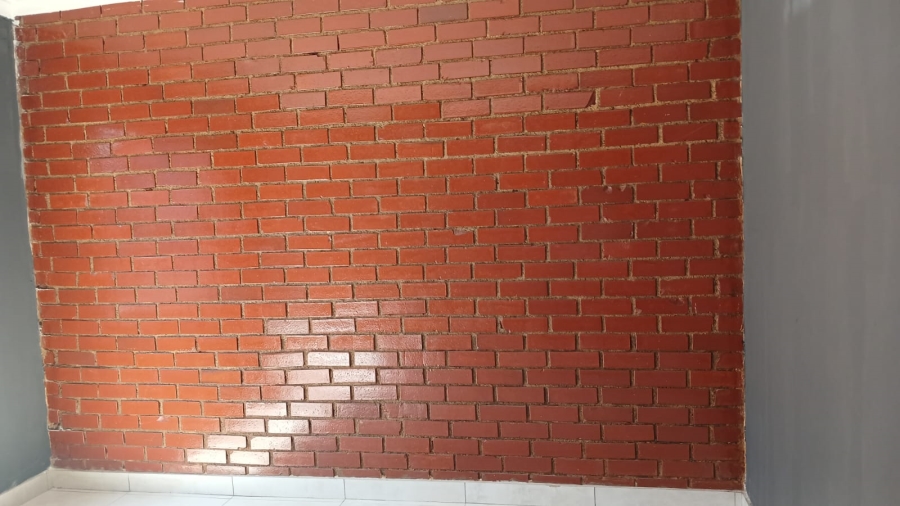 7 Bedroom Property for Sale in Tembisa Central Gauteng