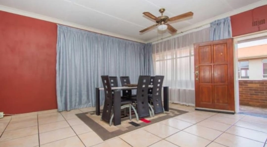 2 Bedroom Property for Sale in Florida Gauteng