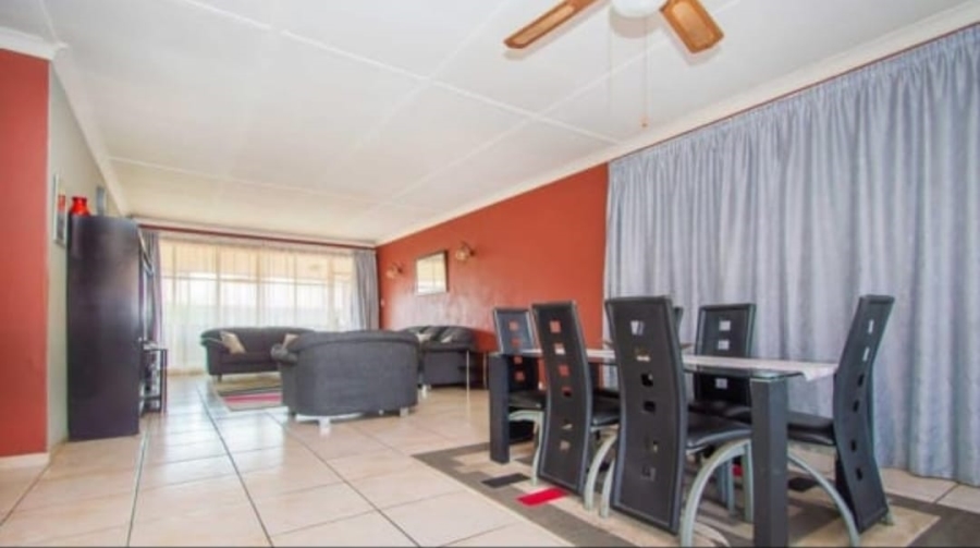 2 Bedroom Property for Sale in Florida Gauteng