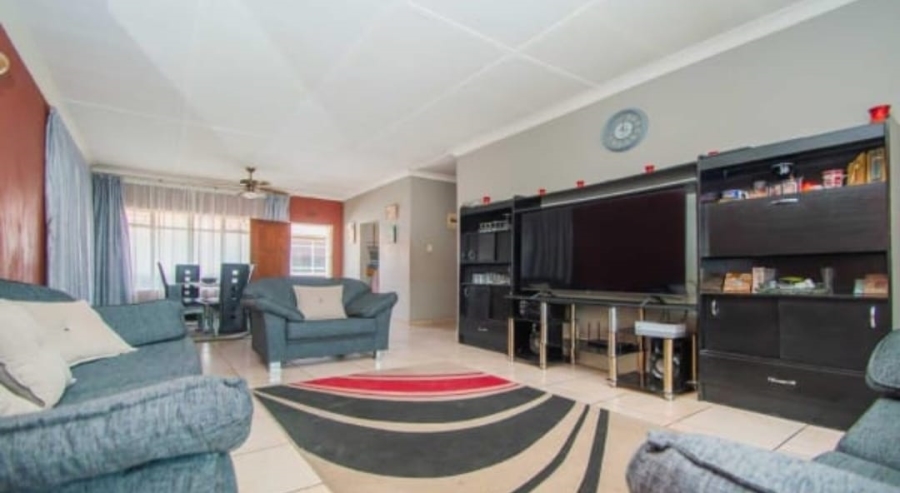 2 Bedroom Property for Sale in Florida Gauteng
