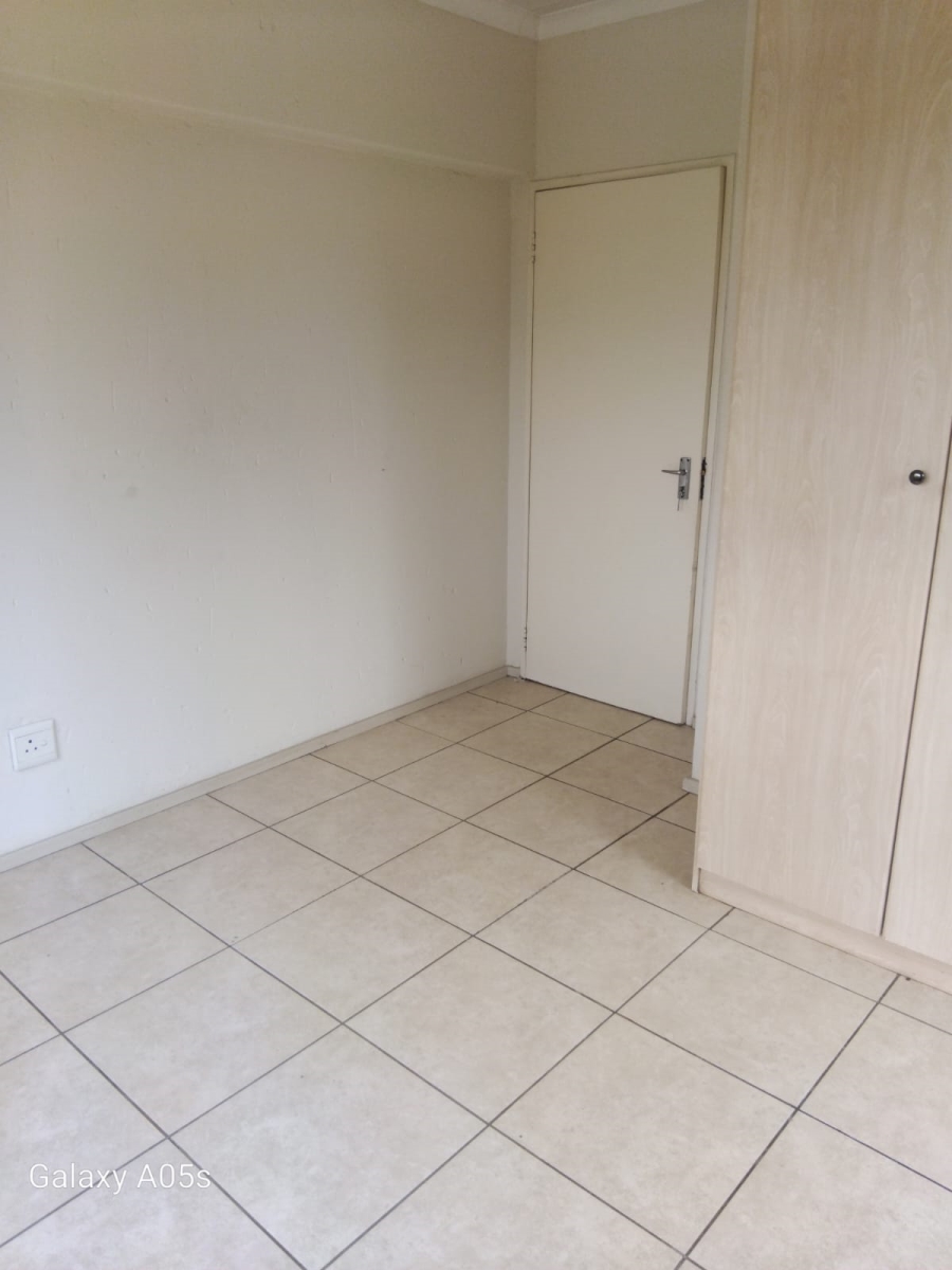 2 Bedroom Property for Sale in Klippoortje Gauteng