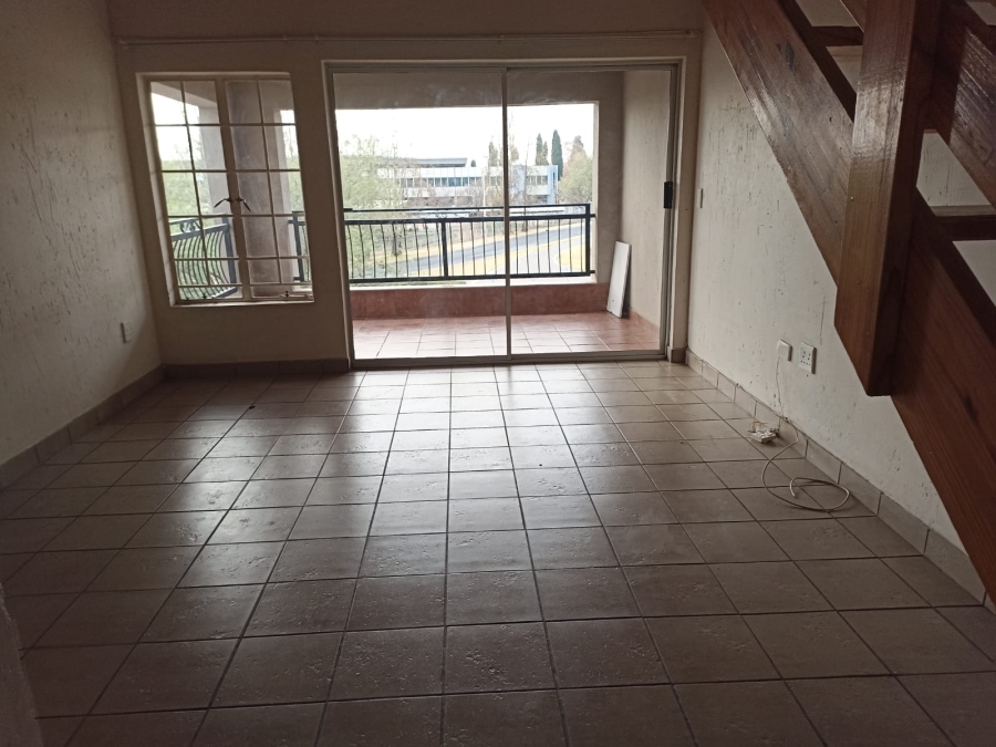 To Let 2 Bedroom Property for Rent in Erand Gardens Gauteng