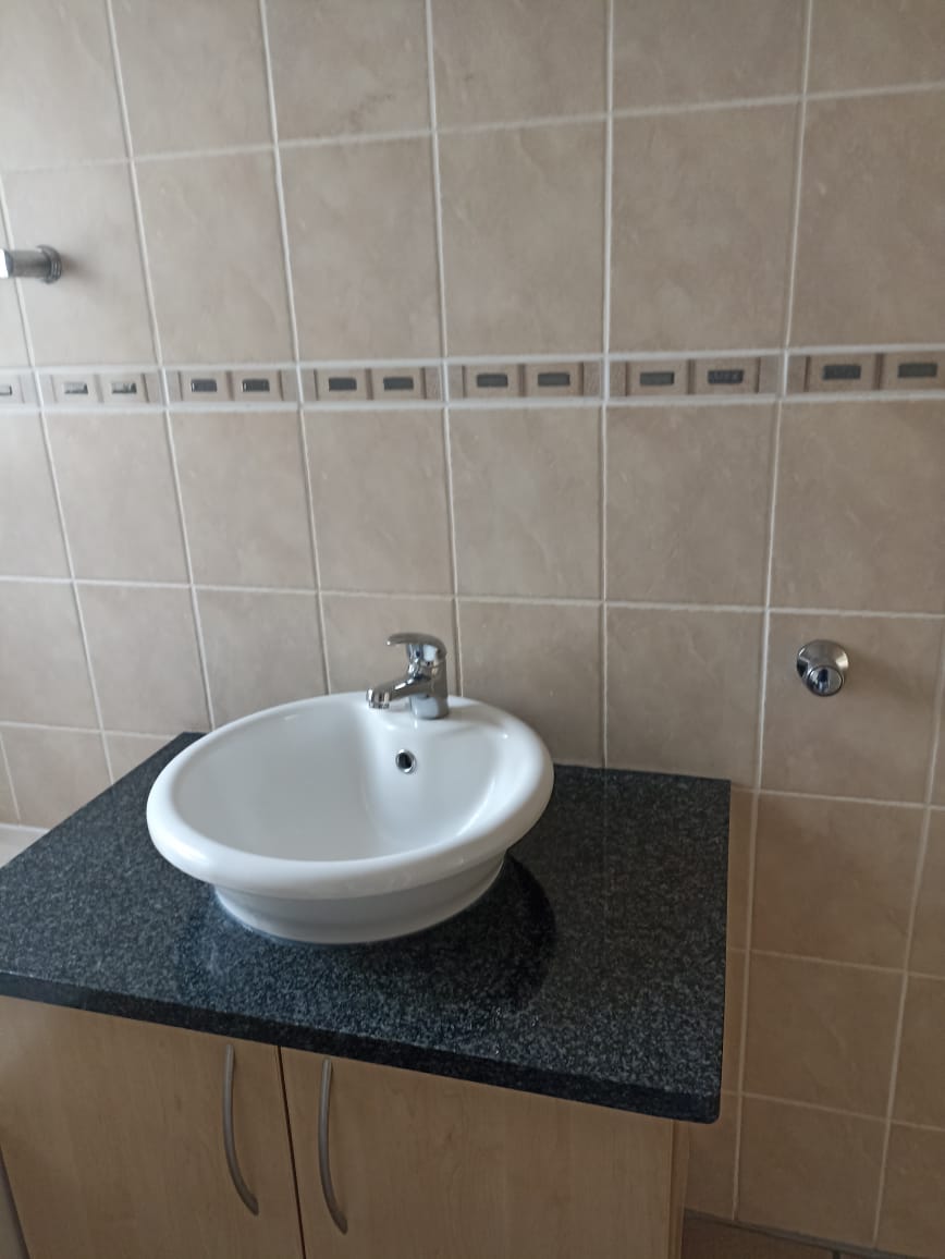 To Let 2 Bedroom Property for Rent in Erand Gardens Gauteng