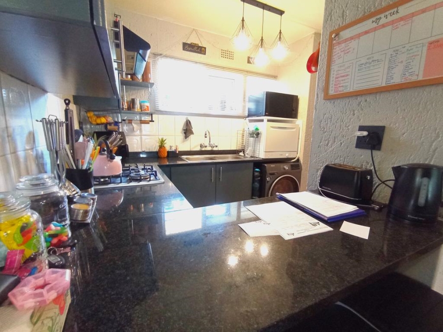 2 Bedroom Property for Sale in Winchester Hills Gauteng