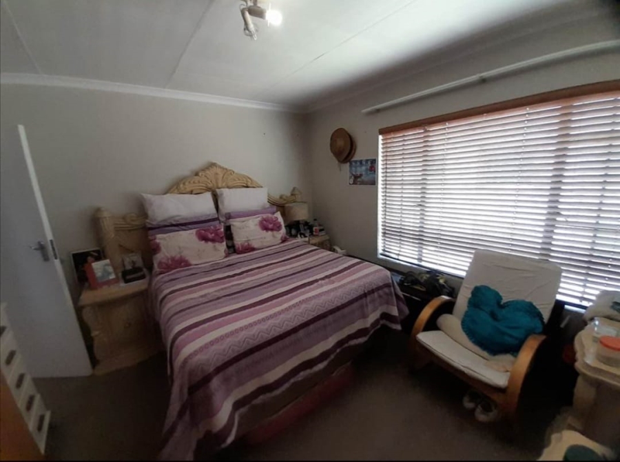 2 Bedroom Property for Sale in Ravensklip Gauteng