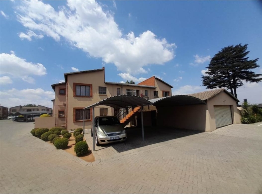 2 Bedroom Property for Sale in Ravensklip Gauteng