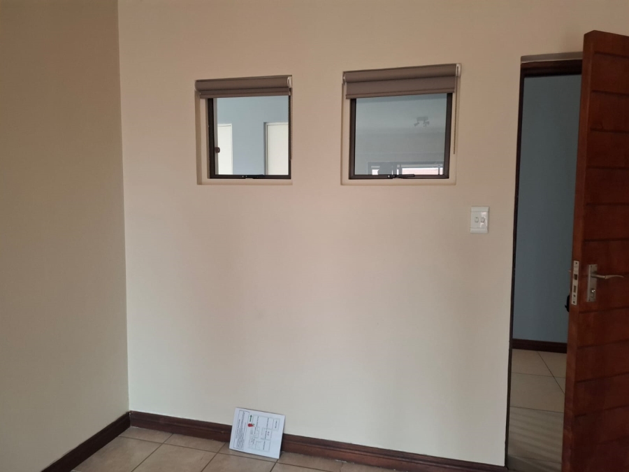 2 Bedroom Property for Sale in Brentwood Gauteng