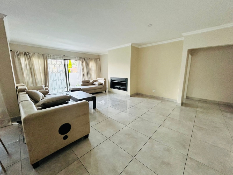 3 Bedroom Property for Sale in Strubenvale Gauteng