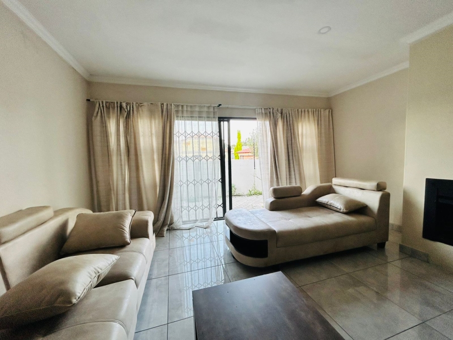 3 Bedroom Property for Sale in Strubenvale Gauteng