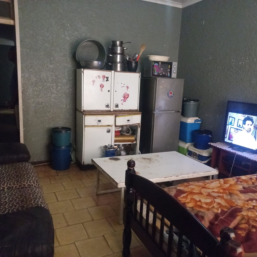 6 Bedroom Property for Sale in La Rochelle Gauteng