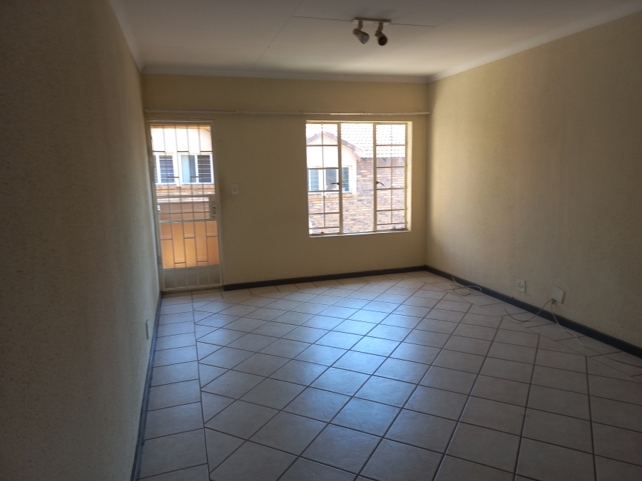 3 Bedroom Property for Sale in Glenvista Gauteng