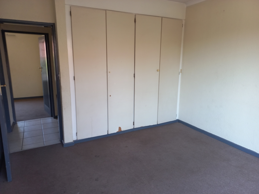3 Bedroom Property for Sale in Glenvista Gauteng