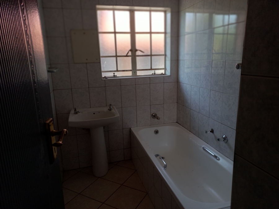 3 Bedroom Property for Sale in Glenvista Gauteng