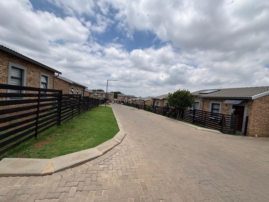 3 Bedroom Property for Sale in Groblerpark Gauteng