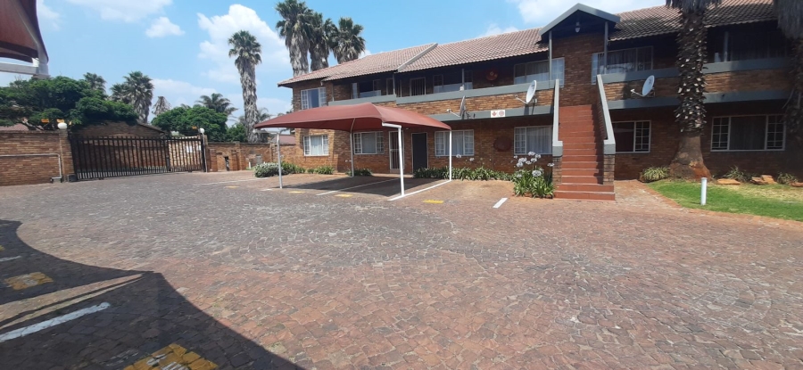 1 Bedroom Property for Sale in Kenleaf Gauteng