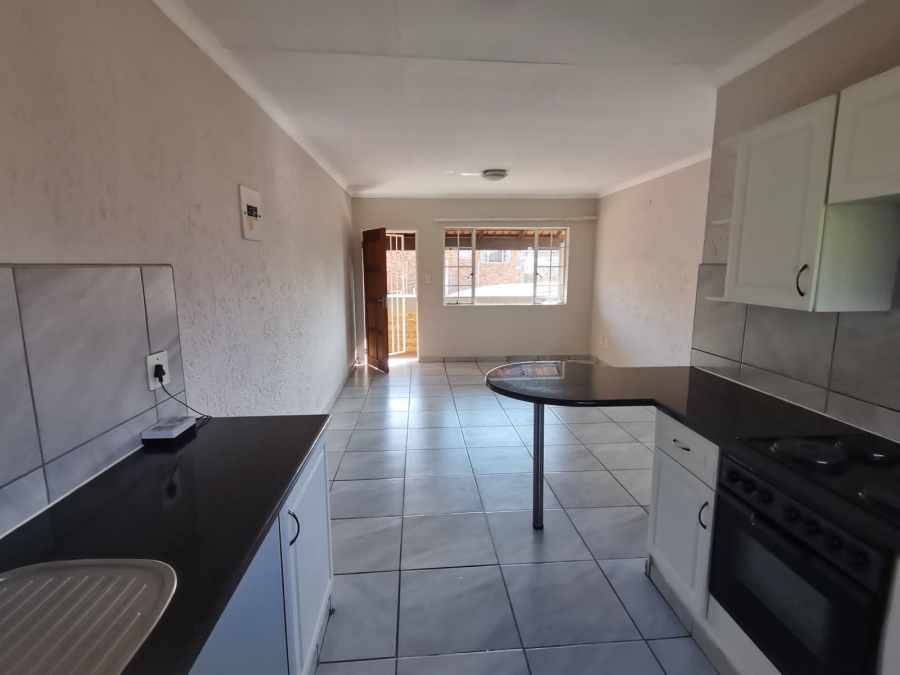 1 Bedroom Property for Sale in Kenleaf Gauteng