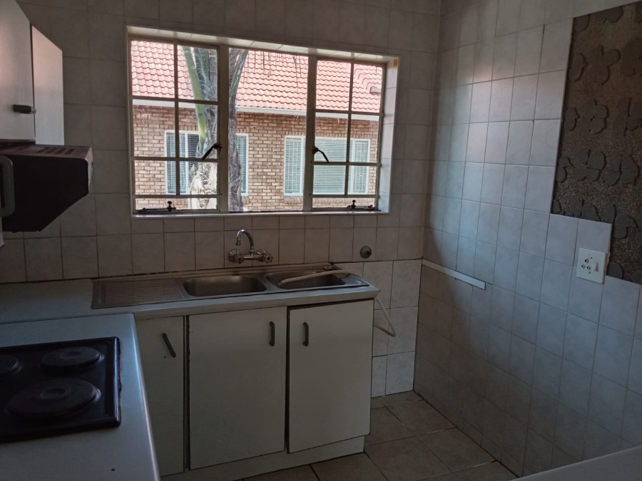 3 Bedroom Property for Sale in Glenvista Gauteng