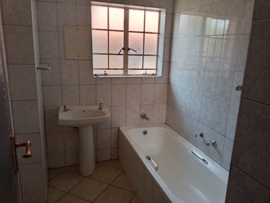 3 Bedroom Property for Sale in Glenvista Gauteng