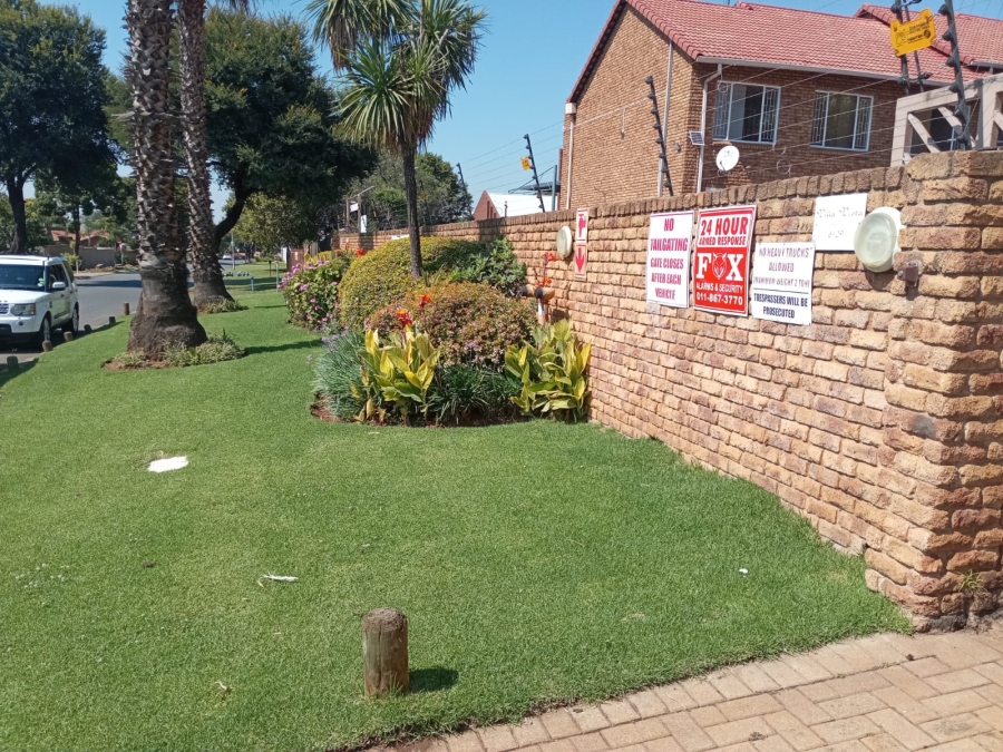 3 Bedroom Property for Sale in Glenvista Gauteng