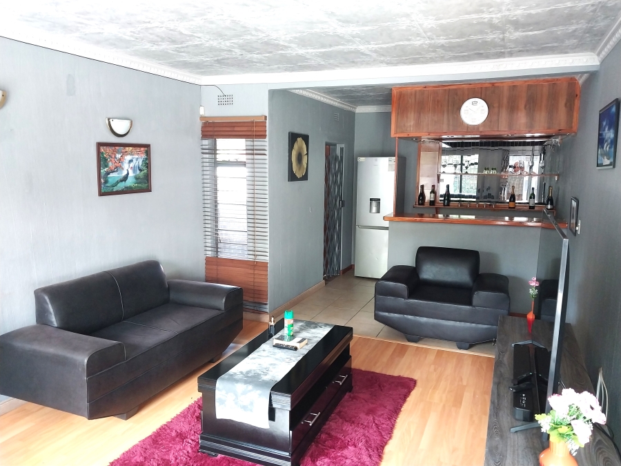 3 Bedroom Property for Sale in Brackendowns Gauteng