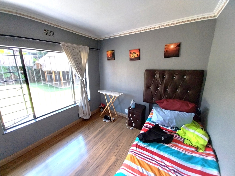 3 Bedroom Property for Sale in Brackendowns Gauteng