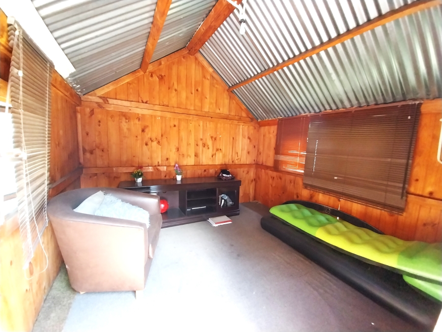 3 Bedroom Property for Sale in Brackendowns Gauteng