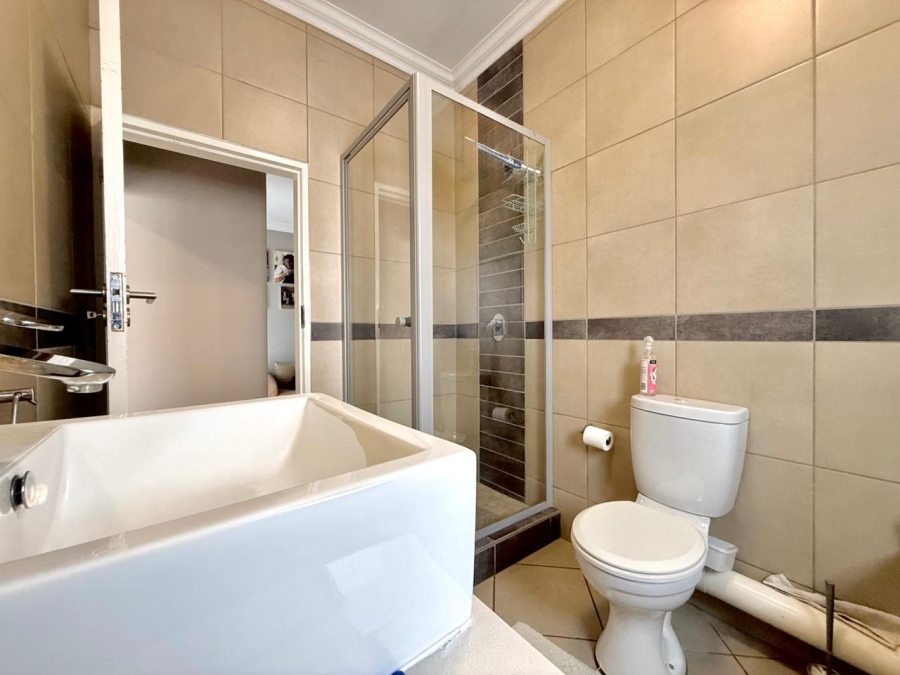 3 Bedroom Property for Sale in Monavoni Gauteng