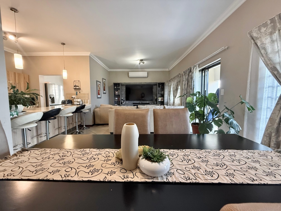 3 Bedroom Property for Sale in Monavoni Gauteng