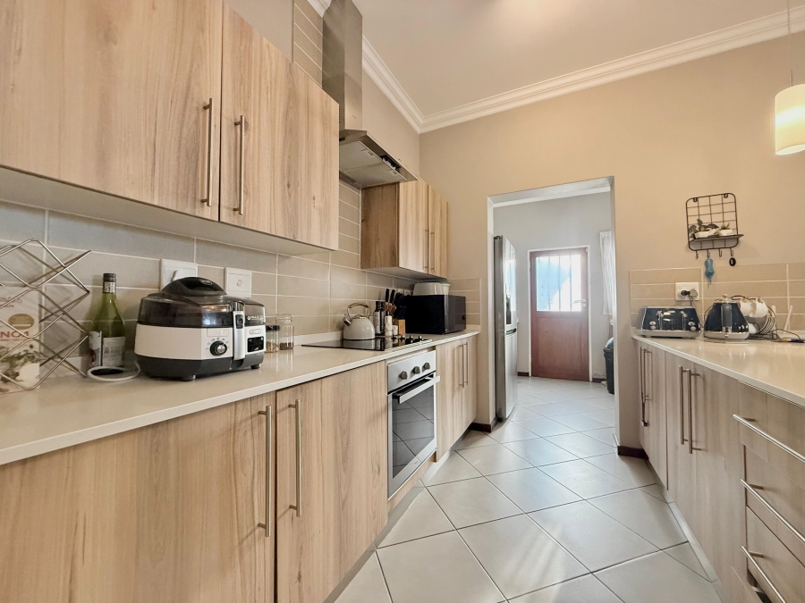 3 Bedroom Property for Sale in Monavoni Gauteng