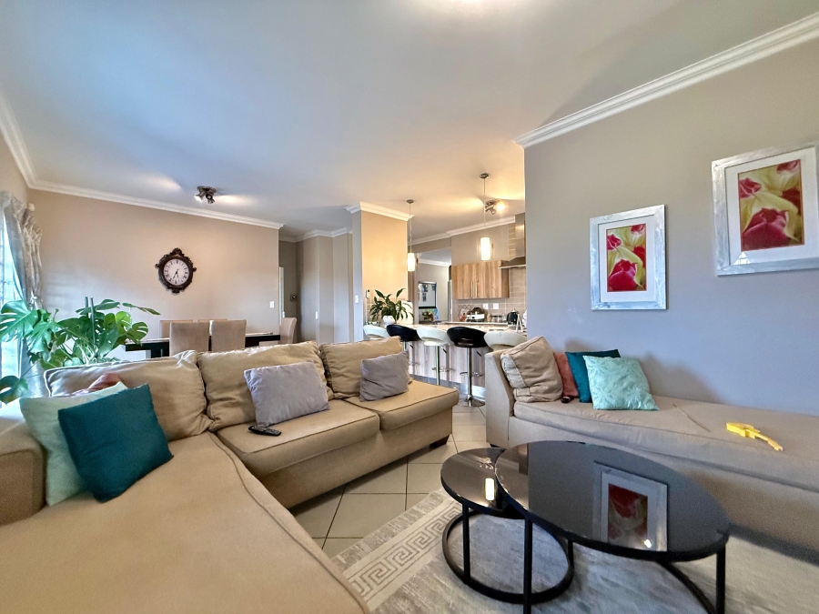 3 Bedroom Property for Sale in Monavoni Gauteng