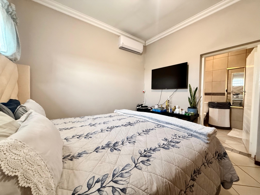 3 Bedroom Property for Sale in Monavoni Gauteng