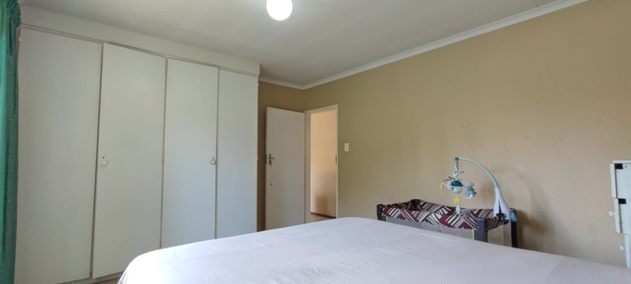 2 Bedroom Property for Sale in The Reeds Gauteng