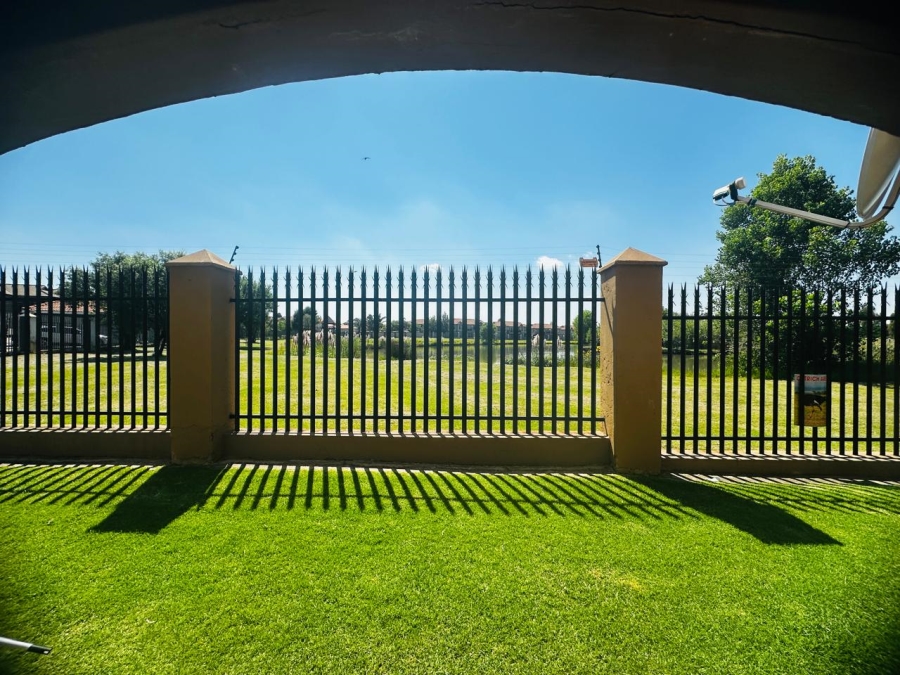 3 Bedroom Property for Sale in Helderwyk Gauteng