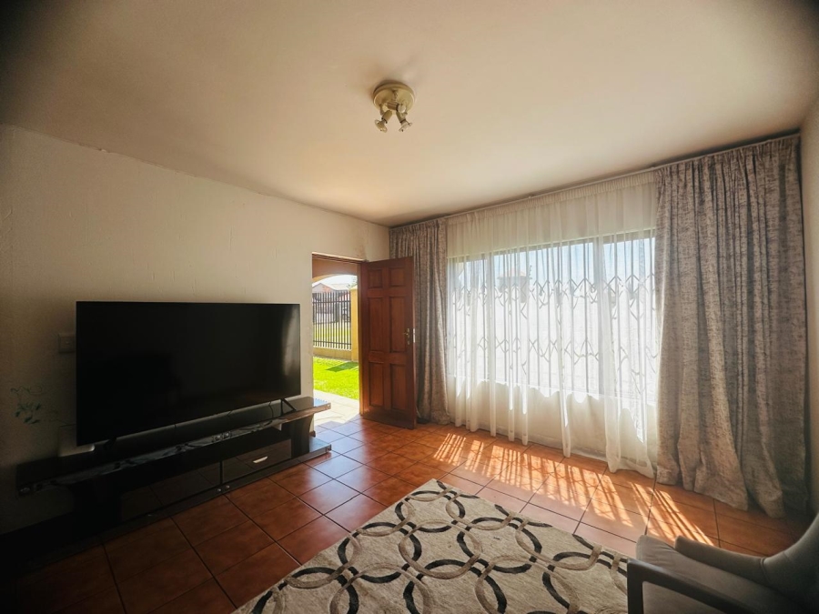 3 Bedroom Property for Sale in Helderwyk Gauteng